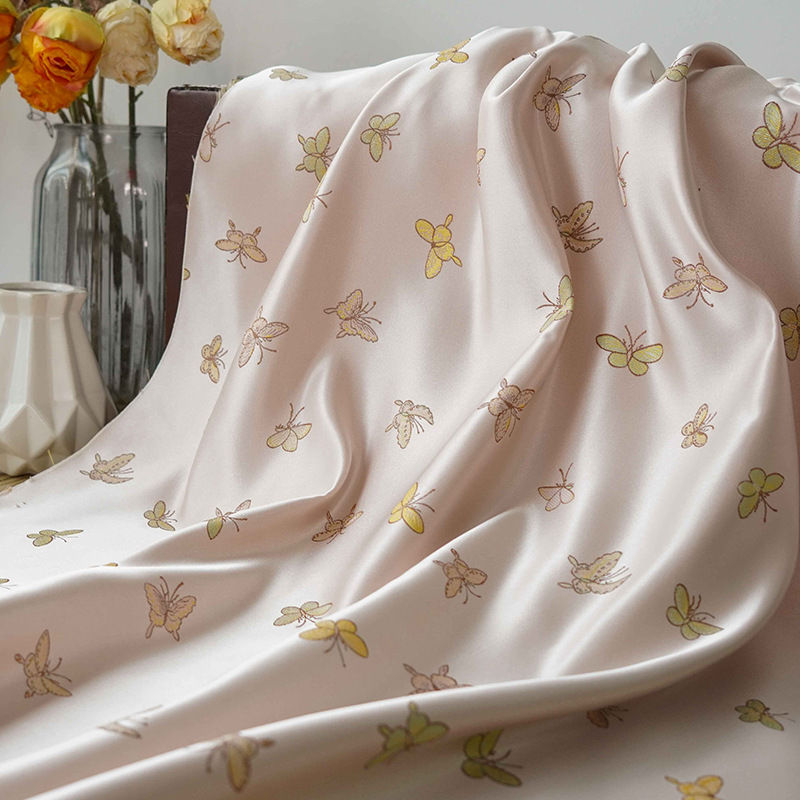 送料無料 160cm幅 90cm単位 生地 布 布地 きじ ジャカード生地 色織り 蝶柄 油絵風 ピンク サテン生地 楽天海外通販