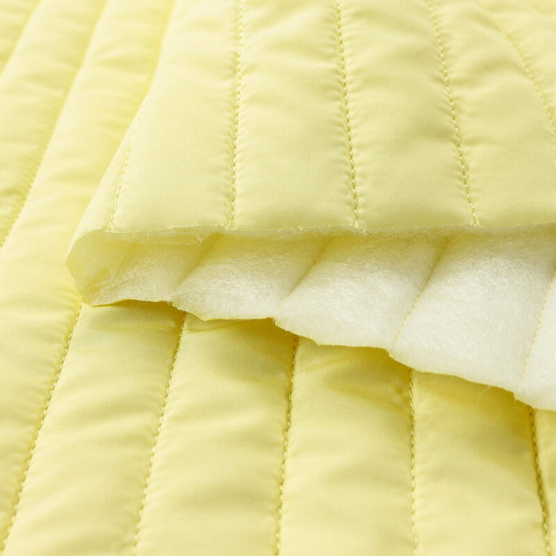 Rakuten - 送料無料 17色 130cm幅 90cm単位 生地 刺繍生地 直線キルティング 春亜紡 ポリエステル平織物 キルティング生地 布 布地 厚手 中綿入り ポリエステル中綿 きじ 立体 厚手 キルト加工 キルティング 刺繍キルト 秋冬向け ストライプ 化粧ポーチ・ペンケース向け 楽天海外通販