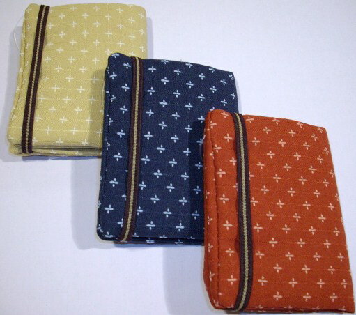 ぷニュぷニュ気持ちいい〜♪低反発カードケースのサムネイル