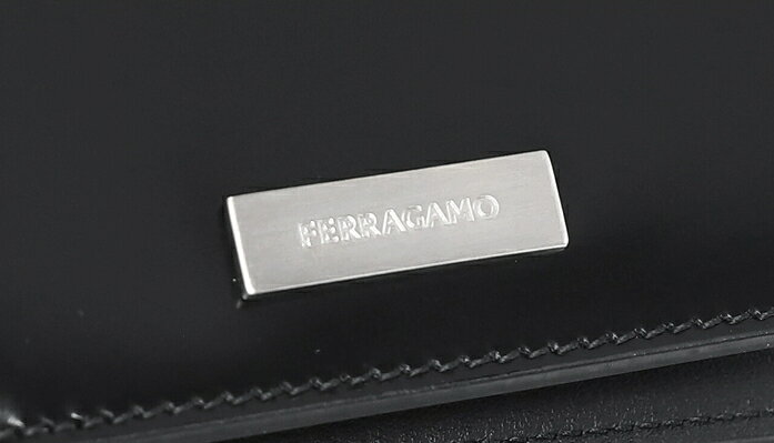 HE&SHE [送料無料] FERRAGAMO★ロゴ2つ折り財布 カード入れ カードホルダー 定期いれ・名刺入れ 2つ折り 折りたたみ レディース メンズ ユニセックス レザー財布 スモール ミニ財布 66 1202 763303