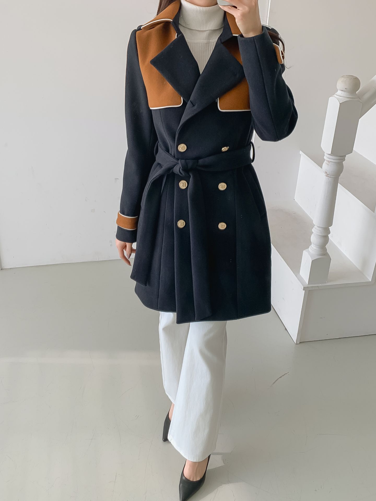 乐天商城 - Suitroom (スーツルーム) ロングバイカラーコート ウールコート ベルト付き セミフォーマル ラブリー 女らしさアップ オフィスルック ゲストルック アウター 冬ファッション 韓国アイテム HE&SHE【送料無料】