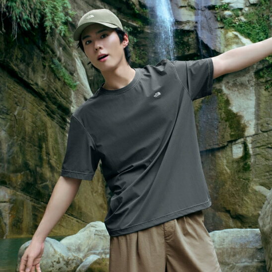 ノースフェイス THE NORTH FACE KOREA  26SS メンズアイスキューブ半袖ラウンドTシャツ M'S ICECUBE S/S R/TEE メンズ ストリート カジュアル カットソー 韓国 HE&SHE  NT7US39