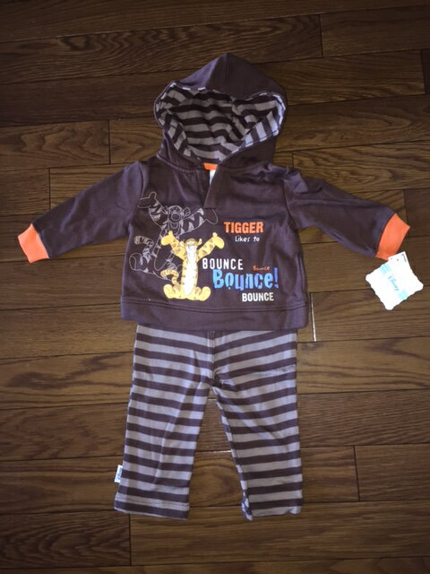 ◇表示サイズ： 0-3MOS/MES パーカー（身丈23cm身幅26.5cm袖丈20.5cm肩幅22cm）パンツ（ウエスト39cm丈30cm股下15cm） 6-9MOS/MES パーカー（身丈25.5cm身幅28cm袖丈23cm肩幅23.5...