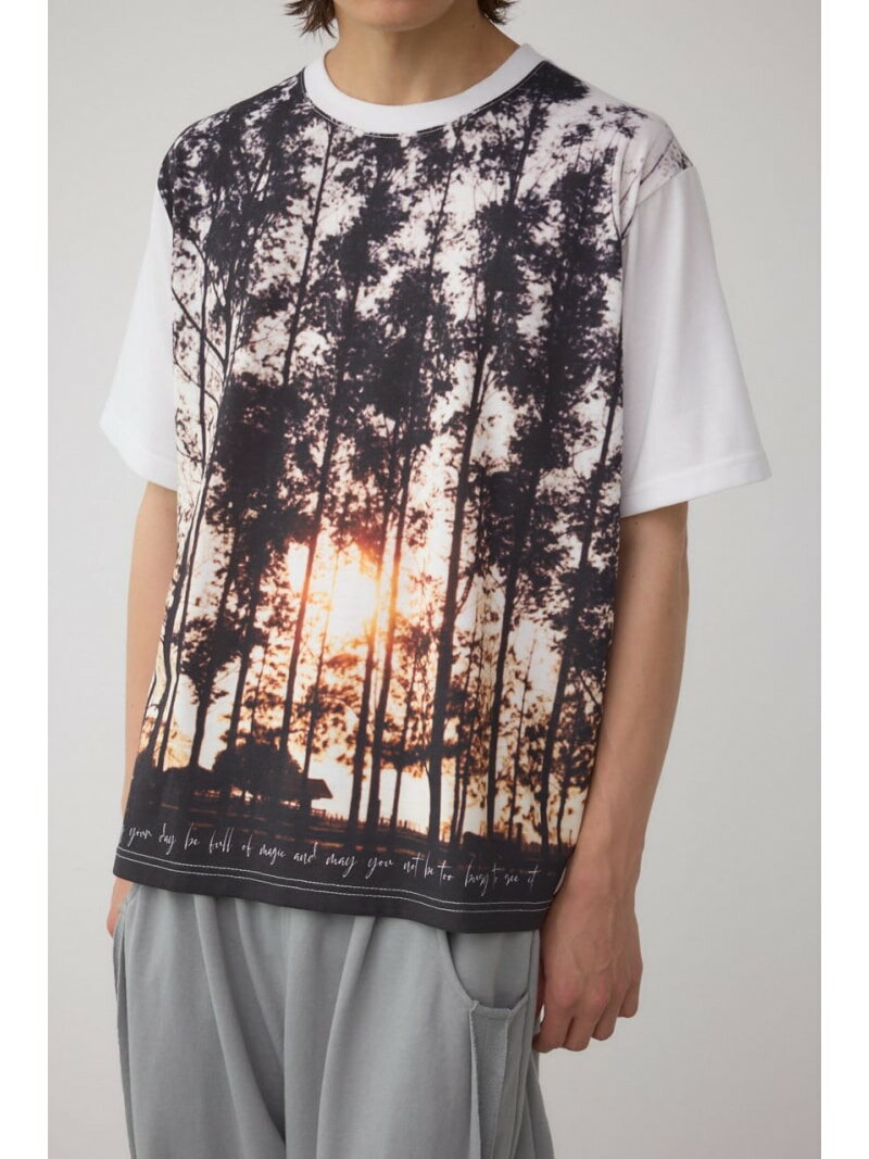 樂天商城 - 【SALE／50%OFF】リアルランドスケープTシャツ AZUL BY MOUSSY アズールバイマウジー トップス カットソー・Tシャツ ホワイト ネイビー ブラック【RBA_E】[Rakuten Fashion]