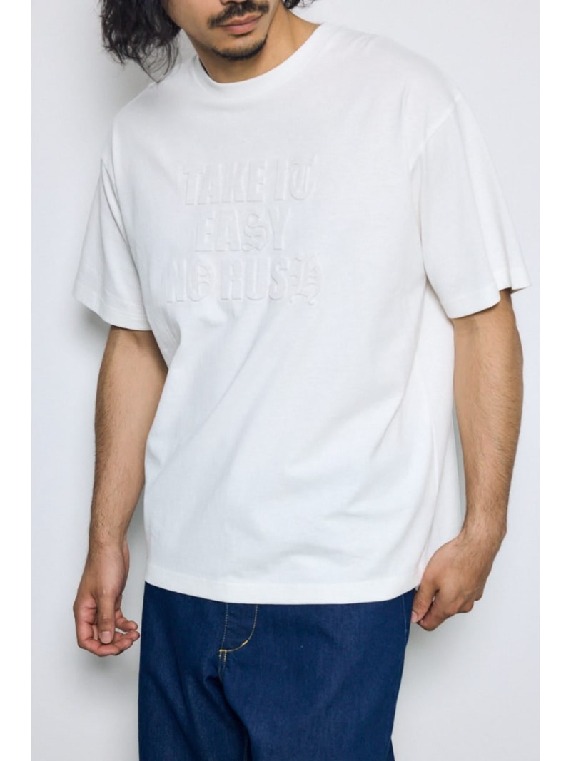 エンボスロゴTシャツ AZUL BY MOUSSY アズールバイマウジー トップス カットソー・Tシャツ ホワイト ブラック【送料無料】[Rakuten Fashion]