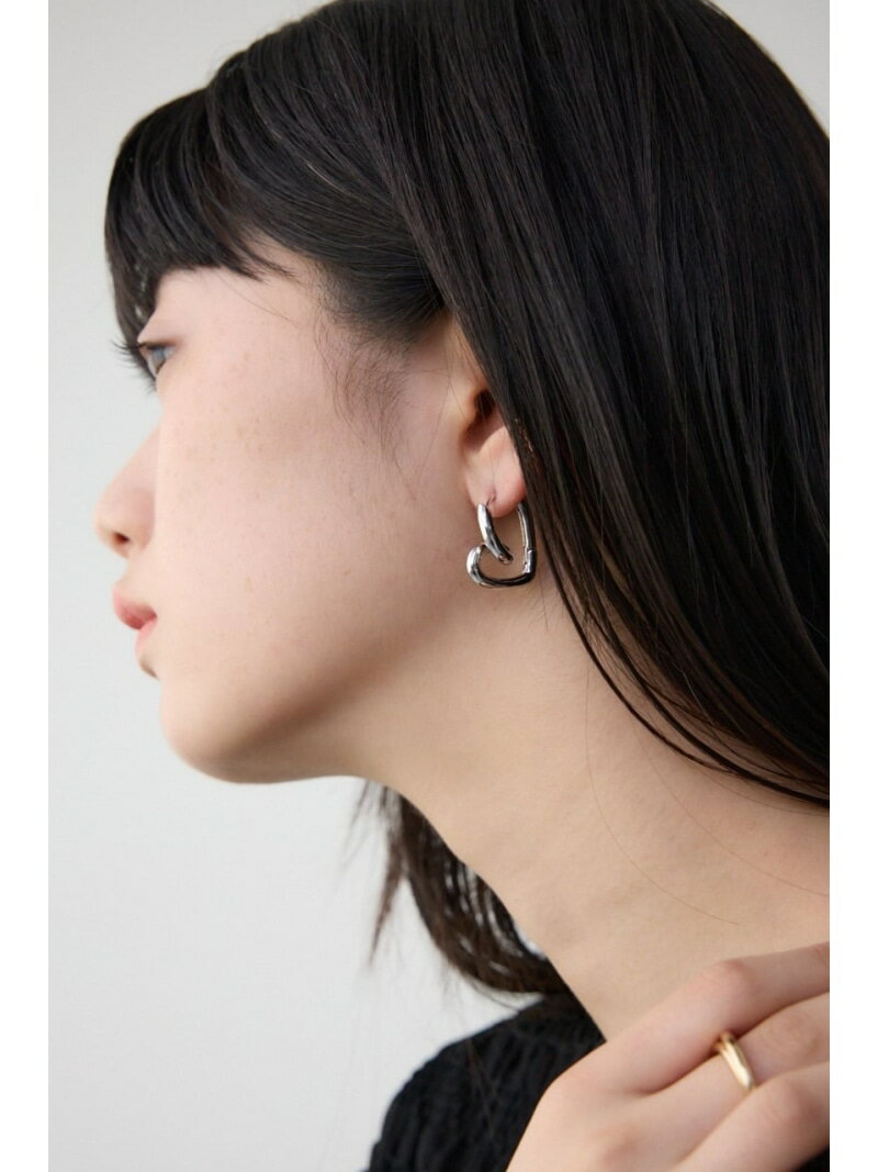 【SALE／20%OFF】ニュアンスハートフープピアス AZUL BY MOUSSY アズールバイマウジー アクセサリー・腕時計 その他のアクセサリー・腕時計【RBA_E】[Rakuten Fashion] 2