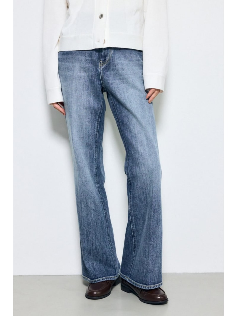 AZUL DENIM センタープレスフレアデニム ショート丈 AZUL BY MOUSSY アズールバイマウジー パンツ ジーンズ・デニムパンツ【送料無料】[Rakuten Fashion]