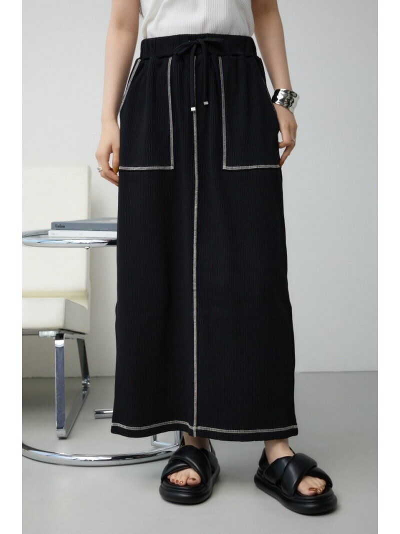 【SALE／50%OFF】ステッチリブナロースカート AZUL BY MOUSSY アズールバイマウジー スカート ロング・マキシスカート ブラック レッド【RBA_E】[Rakuten Fashion]のサムネイル