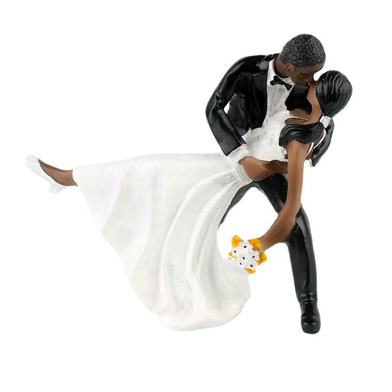 説明: 【タンゴダンスのテーマ】タンゴダンスの装飾は、西洋の結婚式やケーキの装飾にユニークで美しい追加です。【プレミアム樹脂】これらのウェディングケーキ人形は耐久性のために高品質の樹脂で作られています。【絶妙なディテール】絶妙なディテールと絶妙な職人技で設定された新郎新婦のフィギュアは、きっと感動するでしょう。【多用途】これらのウエディングケーキ人形は装飾品や工芸品として使用でき、ご自宅、オフィス、その他の特別な機会の装飾に最適です。【素晴らしいギフトアイデア】この踊るペイントフィギュアギフトは新婚夫婦や記念日に最適です。仕様: 材質：樹脂 サイズチャート: 13.5センチメートルx7センチメートルx10.5センチメートル/5.31インチx2.76インチx4.13インチ パッケージに含まれるもの: 1 タンゴダンス装飾オーナメント 注意: 手動測定やモニターの違いにより、若干の誤差が生じる場合がありますのでご了承ください。ご購入前のご案内 ● サイズについて：スタッフ間で測り方を統一していますが、実寸に1〜3cmの誤差がある場合がありますのでご了承ください。 ● 商品の色は、撮影時の光やモニターによって異なる場合がありますのでご注意ください。 ● 生地特性により匂いが感じられることがありますが、数日で気にならなくなります。 ● 他店舗と在庫を共有しているため、受注後に欠品となる場合があります。 ▼出荷前には全て検品を行っておりますが、万が一商品に不具合があった場合は、お問い合わせフォームよりご連絡くださいますようお願い申し上げます。営業日に対応いたしますのでご安心ください。【タンゴダンスのテーマ】タンゴダンスの装飾は、西洋の結婚式やケーキの装飾にユニークで美しい追加です。【プレミアム樹脂】これらのウェディングケーキ人形は耐久性のために高品質の樹脂で作られています。【絶妙なディテール】絶妙なディテールと絶妙な職人技で設定された新郎新婦のフィギュアは、きっと感動するでしょう。【多用途】これらのウエディングケーキ人形は装飾品や工芸品として使用でき、ご自宅、オフィス、その他の特別な機会の装飾に最適です。【素晴らしいギフトアイデア】この踊るペイントフィギュアギフトは新婚夫婦や記念日に最適です。