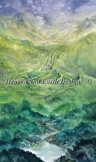 商 品 詳 細 詳細 クロスステッチという技法でここまでリアルに表現できるのは、Heaven And Earth Designsだけではないでしょうか？全面刺しの作品を完成させた時の感動をぜひ、貴方の手で…☆ 完成サイズ 約 35 x 58.8 cm（※お客様がご用意される刺繍布のカウントにより完成サイズは異なって参ります/左記表記は25ctの場合の完成目安サイズ） 推奨 25ct布（1目1本取り） チャート枚数 ／枚 糸指定 DMC25番刺繍糸 : ／ 色 内容 図案1点（※図案と表記されている商品に、布・針・糸はついておりません。 図案の記載に基づき、お客様ご自身で、布・針・糸（その他必要に応じて各手芸用品・お道具）をご用意して頂く必要が御座います。） 言語 英語 生産国 アメリカ タイトル名 Jade Hills（9417） デザイナー Stephanie Pui-Mun Law（SPML-Charts） メーカー Heaven And Earth Designs(HAED)ヘブン・アンド・アース・デザイン ご予約前に ●商品納期がお取り寄せ表記の場合必ずご確認下さい。 Heaven And Earth Designs(HAED) のみでのご予約は可能ですが、前述メーカー以外の海外ご予約商品との同梱注文不可となります。会社概要記載の【Heaven And Earth Designs(HAED)ご予約について】も併せてご確認下さい。その他ご不明点はご予約前にお問合せ下さい。 注意 商品撮影時やPCのモニターの色の設定等により、実物の商品と多少色合いが異なる場合もございます。海外からの輸入商品のためパッケージに擦れや傷みが見られる場合がございます。予めご了承ください。 ＊Heaven And Earth Designs:即納図案はこちら☆ ＊Heaven And Earth Designs:全図案はこちら☆ 刺しゅう ししゅう ルガナ クロスステッチ 刺繍 チャート ハンドメイド ステッチクロス ステッチ 手芸 ショップ クロス Kreuzstich Вышивка крестом 手作り Broderi エンブロイダリー Embroidey 図案 Broderie 手芸用品 Korsstygn 手刺繍 十字&#32353; クロスステッチ手芸雑貨シーボンヌ &#49901;&#51088;&#49688; 専門店 通販 販売 サイト Punto croce ハンドクラフト cross stitch 直輸入 &#3611;&#3633;&#3585;&#3588;&#3619;&#3629;&#3626;&#3605;&#3636;&#3626; ギフト プレゼント kits japan