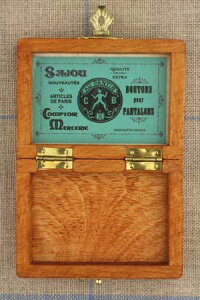 Sajou木製ボックスBoîteenboisminiatureétiquetteverte"Boutonspourpantalons"保管収納ケースフランスメゾンサジューBOIS_BTE_MIN_01