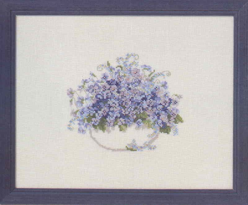 商 品 詳 細 サイズ 約 30 × 24 cm（余白を含む出来上がりサイズ） 内容 刺繍糸/刺繍布/針/チャート 布 リネン アイーダ 生産国 デンマーク メーカー型番 76444 76445 メーカー O. Oehlenschlägers Eftf.（オーレンシュレーガー） ご予約前に ●商品納期がお取り寄せ表記の場合必ずご確認下さい 会社概要記載の【ご予約について】も併せてご確認下さい。その他ご不明点はご予約前にお問合せ下さい。 歴史 ●OOEの歴史 150年にわたる刺繍への情熱。1874 年以来、OOEは熟練したデザイナーの協力を得て、豊富でクリエイティブなデザインを生み出し、高品質な刺繍キットの生産に日々取り組んでいます。 すべての製品はデンマークで製造されております。ノスタルジックな世界をお楽しみください。 注意 商品撮影時やPCのモニターの色の設定等により、実物の商品と多少色合いが異なる場合もございます。海外からの輸入商品のためパッケージに擦れや傷みが見られる場合がございます。予めご了承ください。 ＊OOE:即納キットはこちら☆ ＊OOE:全キット一覧はこちら☆ ＊OOE:図案はこちら☆