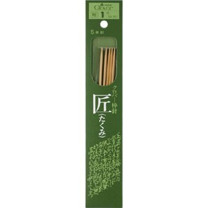 なめらかな表面加工■　商品説明●厳選された原材料…硬くて曲げの復元力が高い、寒冷地の竹を使っています。また、耐久性も抜群です。 ●糸割れがすくない針先…クロバー独自の丸みがある針先形状なので、編みやすく、糸割れが少なくなっています。 ●なめらかな表面加工…しっくりと手になじみ、糸がなめらかに滑るよう、入念な表面仕上げをしています。 ●均一で正確な規格…編みあがりに差が出る軸径を均一に保つために特別な加工を行っています。