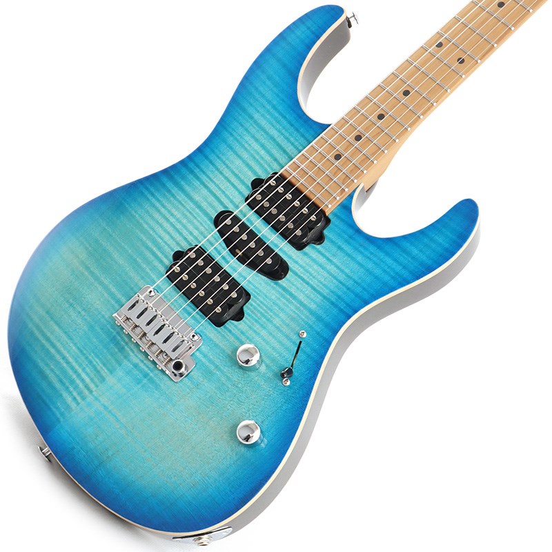 関連商品Suhr Guitars/MODERN 商品一覧＞＞Suhr Guitars/新品 商品一覧＞＞エレキギター【405，000円〜755，000円】 商品一覧＞＞STタイプ/Suhr Guitars 商品一覧＞＞Suhr Guitars JE-Line Modern Plus (Bahama Blue Burst/Roasted Maple) 【SN.72455】 STタイプ (エレキギター)商品説明Suhr Guitars JE-Line Modern PlusSuhr Guitars によって2021年秋より Japan exclusive として日本国内のみ販売されるモデルシリーズ JE-Line から、Modern Plus が入荷しました！エレキギターのみに留まらずアンプやリプレイスPU等においてもトッププロからの絶大な信頼を集め、ハイエンドブランドとしての名声を欲しいがままにしている「Suhr Guitars」。プロアマ問わずワールドワイド な人気を誇り、スタジオワーク等の多いトップアーティストからも絶大な支持を受け続けております。Modern シリーズは細部にその哲学を踏襲した 24フレットの Modern スタイルギターとして誕生しました。滑らかな長円形ネックグリップ、バランスの良いアシンメトリーボディ、そしてプレイアビリティと快適性において他の追従を許さない革新的なネックヒール。定番のフレイムメイプルトップ / バスウッドバックボディのコンビネーションに加え、気温や湿度の変化に対する強い耐性、そして特有の鳴りも持ち合わせるローステッドメイプルネックを新たに採用。ローステッドメイプルの軽快な響きにバスウッドの特徴的なスムースさと中音域が加わり、完璧なトーンバランスを生み出します。ボディトップに使用される魅惑的なフレイムメイプルは、豊富なトランスカラーラインナップで彩られることにより一層その美しさを際立たせます。ヘッドストックは精悍なグロスブラックフィニッシュ、指板はローステッドメイプルとパーフェローの二種類をラインナップ。MODERN PLUS をはじめとする Suhr ギターには、Thin Skin（極薄）ポリ塗装が施されています。塗装の塗膜厚を可能な限り薄くすることで、鳴りとサステインに優れたギターが完成します。ピックアップには、ネックポジションにヴィンテージ・ハムバッカー・サウンドを再現したSSV、ミドルポジションに60年代初期の甘く、丸みを帯びたサウンドを再現したV60LPを、ブリッジポジションにはSuhrハムバッカーの中でも高出力なSSH+を搭載。ピックアップレイアウトは、現代的なスペックのギターで定番なHSH。そして追加されたプッシュ / プルスイッチによるハムバッカーピックアップのコイルタップが可能になり、更なるサウンドバリエーションをお楽しみ頂けます。商品詳細SN.72455Weight≒3.24kgBody Shape： ModernBody Back： Basswood、2-PieceBody Top： Flame Maple、2-Piece、3/16″Neck： Roasted MapleFingerboard： Roasted MapleNeck Shape： Modern Elliptical .800″-.850″Radius： 10″-14″ Standard RollFrets： 24、Stainless Steel、JumboNut： 1.650″、Tusq、WhiteBridge Pickup： SSH Plus (Bridge/Black)Middle Pickup： V60LP (Middle/Black)Neck Pickup： SSV (Neck/Black)Control： Volume、Tone (Push/Pull)Tuner： Suhr Locking、ChromeBridge： Gotoh 510 2 Post、Solid Saddles、Steel Block、ChromeDeluxe Gig Bag付属イケベカテゴリ_エレキギター_STタイプ_Suhr Guitars_MODERN_新品 SW_Suhr Guitars_新品 JAN:4571220087530 登録日:2023/08/02 エレキギター サー Shur