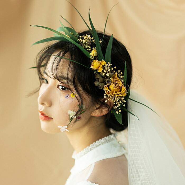 ウエディング 花冠 花かんむり ヘッドドレス ティアラ 結婚式 カチューシャ ヘアアクセサリー 花嫁 髪飾り ウェディング 森ガール 花輪 造花 手作り 姫風 パーティー 写真撮り フェス 海外旅行