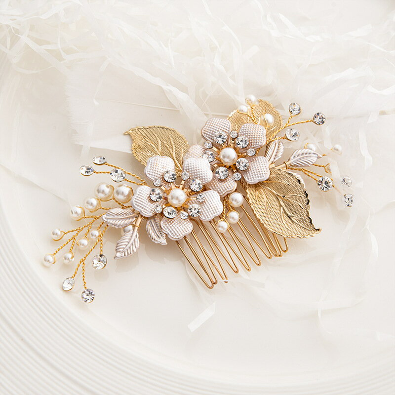 ヘッドドレス 着物 髪飾り パール 花 ブライダル クール ウェディング 小物 銀 シルバー リーフ ティアラ カチューシャ ヘッドチェーン ビジュー 花嫁 お...