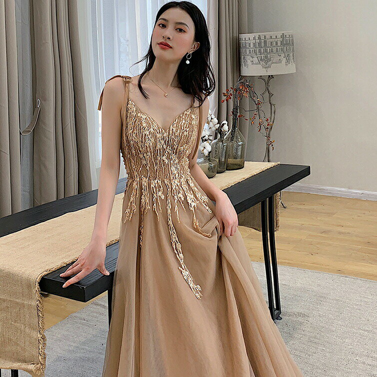 花嫁 ロングドレス 二次会 カラードレス パーティードレス 演奏会 花嫁 ロングドレス Aラインドレス 結婚式 イブニングドレス カクテルドレス 発表会 コンサート 披露宴