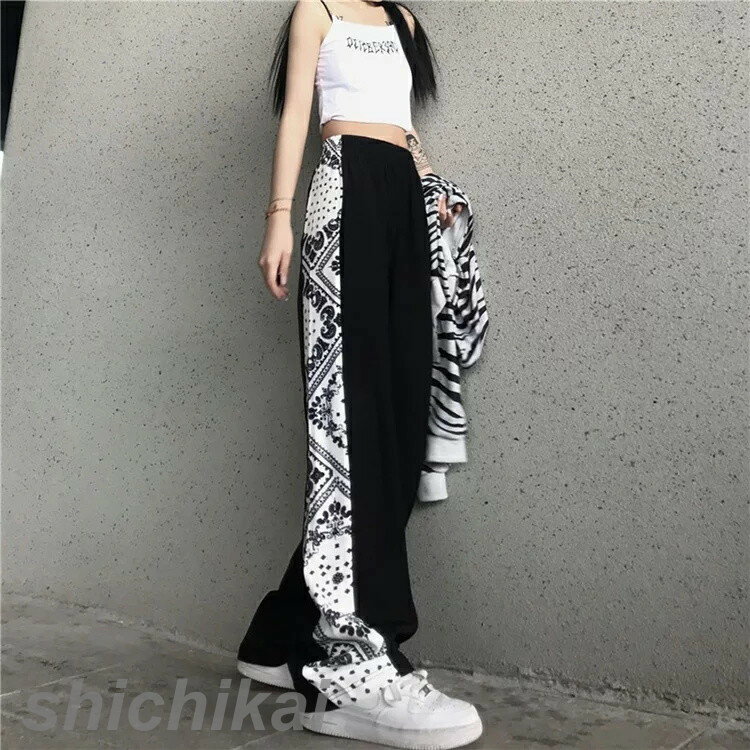 サイドバンダナ柄パンツ ペイズリー柄 ボトムス ワイドパンツ ストレートパンツ ブラック ホワイト モノトーン ダンス ストリート かっこいい 大きいサイズ ウエスト ゴム レディース 大人 部屋着 長ズボン ロング THOM WILLS