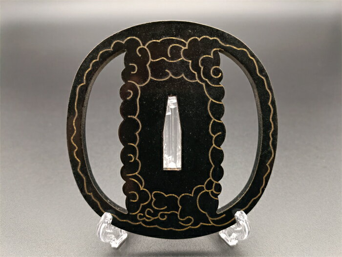 刀鍔　雲紋の図　 鉄製　絵金　鍔　刀の鍔　つば　鐔　刀鐔　日本刀装具　刀剣美術　武道具　居合