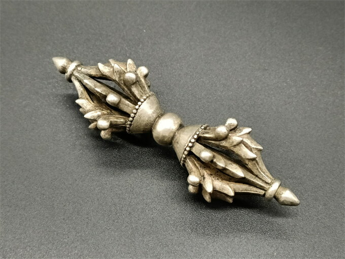 銅製法器　仏教美術　仏教法具　八股金剛杵　辟邪　仏具　魔除け