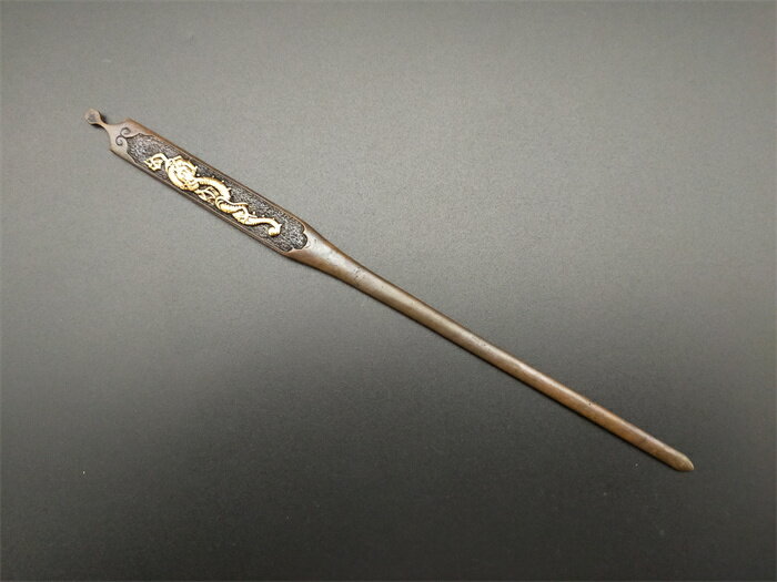 小柄 笄 龍の図 細工 銅地 絵金銀 日本刀装具 刀剣美術