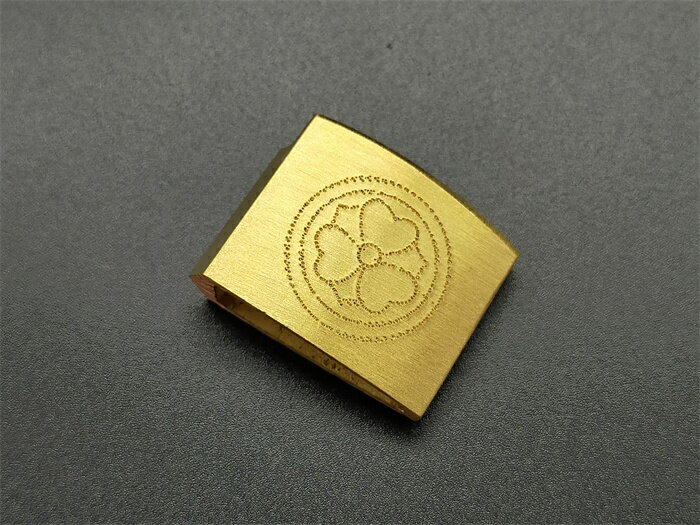 はばき　銅製　剣花菱の図　日本刀装具　ハバキ　刀剣美術