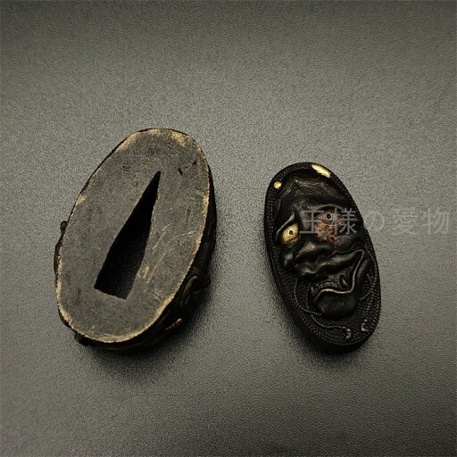 日本刀装具 縁頭 悪鬼般若の図 金工品 魚子地 銅製 フチ カシラ 刀剣美術 日本刀装具 縁頭 悪鬼般若の図 金工品 魚子地 銅製 フチ カシラ 刀剣美術