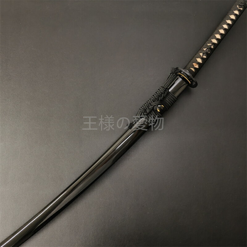 日本刀　模造刀　木製刀　硬木製　黒鉄刀鍔　合金装具　本鮫皮刀柄　居合練習　コスプレ用　刀剣拵　武道具