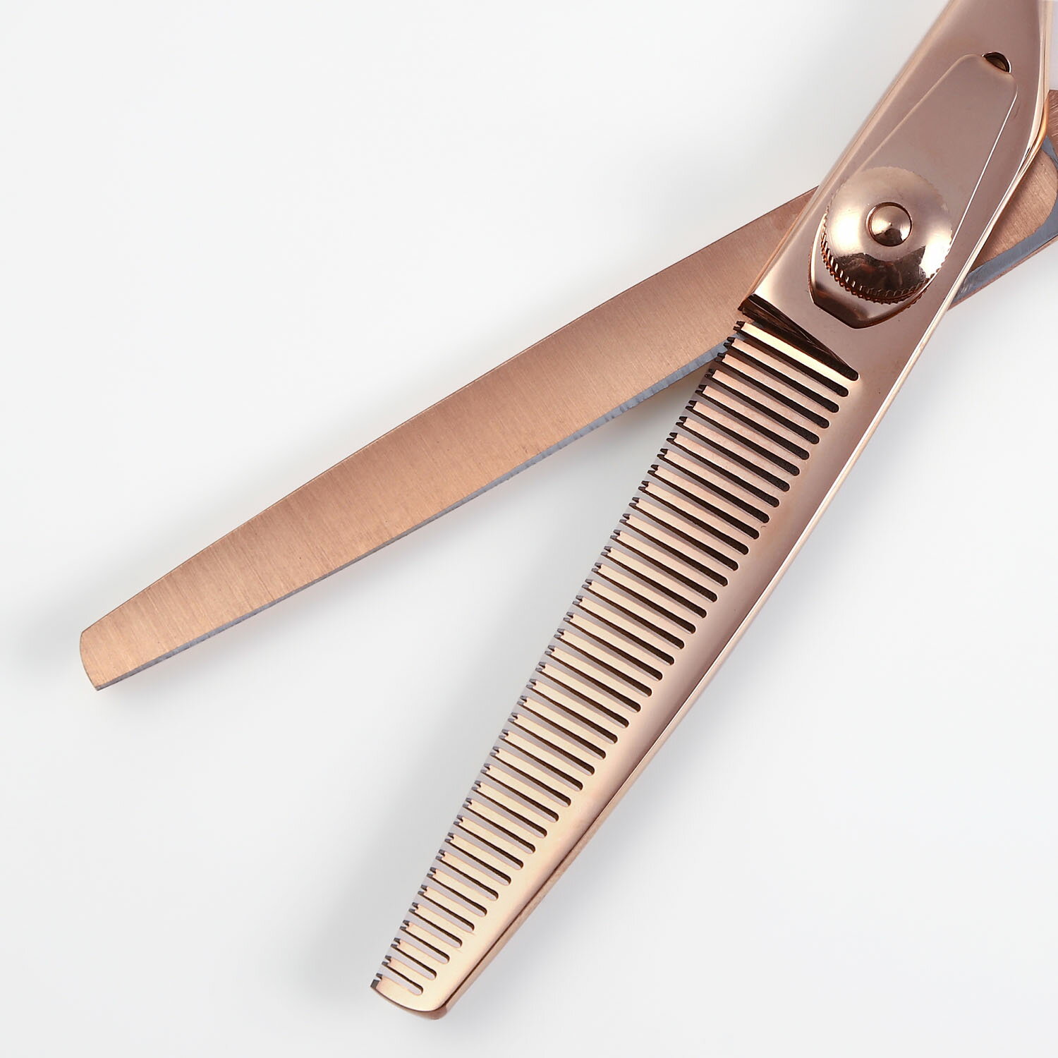 【メール便送料無料】日本の鋏専門メーカー トリマー用 / 毎日のお仕事も安心なぼかし 毛量調整用スキ鋏 / DEEDS P1 ピンクゴールドチタン セニング (6.0インチ) 40目 / ペット 犬 トリマー トリミング すきばさみ セニングシザー 3