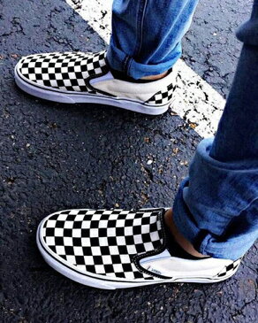 【VANS SLIP-ON BLACK AND WHITE CHECKER/WHITE バンズ スリップオン USA企画】スニーカー スリッポン メンズ レディース キャンバス地 チェック 白黒 紐なし US企画 夏 気軽 定番 クラシック クラシカル 高評価