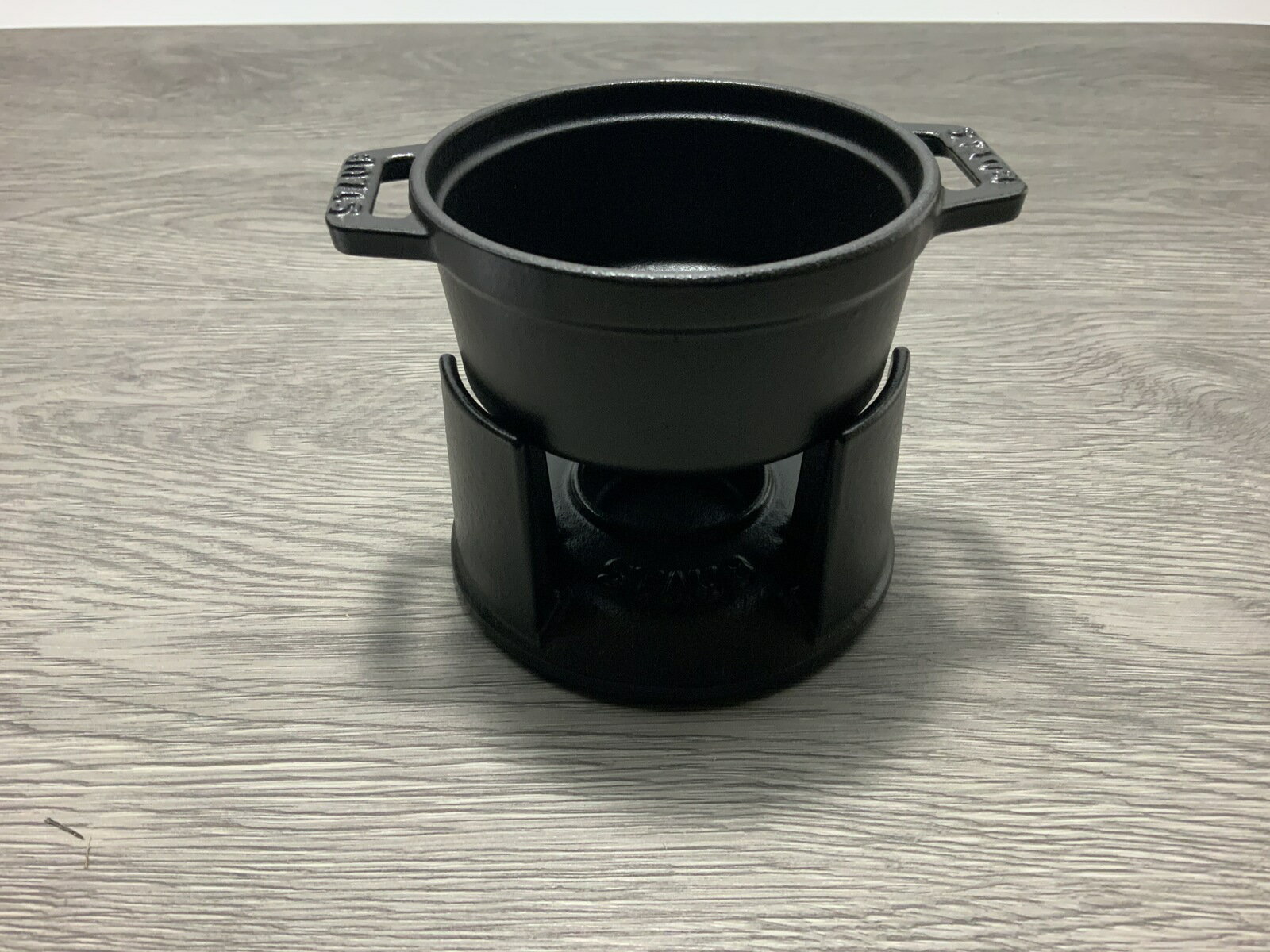 特売 Staub ミニチョコレートフォンデュセット 10センチ 黒 ストウブ キッチンツール 鍋 お鍋 ホーロー 琺瑯 ホーロー鍋 Ih おしゃれ Ih対応 ストゥブ 調理器具 ブランド キッチングッズ キッチン用品 バーニャカウダ 激安単価で Robisz To 特売 Staub ミニチョコレートフォンデュセット 10センチ 黒 ストウブ キッチンツール 鍋 お鍋 ホーロー 琺瑯 ホーロー鍋 Ih おしゃれ Ih対応 ストゥブ 調理器具 ブランド キッチングッズ キッチン用品 バーニャカウダ 激安単価で Robisz To