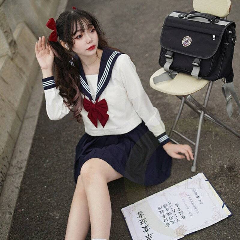 【期間限定ポイント10倍】セーラー服 コスプレ学生服 黒 半袖 衣装 長袖 セーラー服 リボン 黒 仮装 制服 S〜XXLサイズ 上下セット 女子 半袖 赤い蝶結び JK制服 高校生 可愛い 学園祭 大人 レディース セクシー コスチューム衣装 女子高生 学生清純 スクール制服