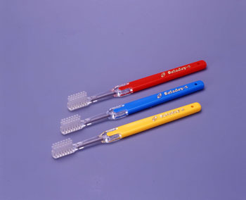 ◆送料無料＋即日出荷！◆酸化チタン内蔵の「イオン」歯ブラシ！ソラデー2 大人用【かため 】