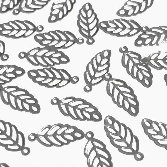 （20個セット）リーフのチャーム シルバー ステンレス 葉っぱ 葉 透かし模様 パーツ ハンドメイド