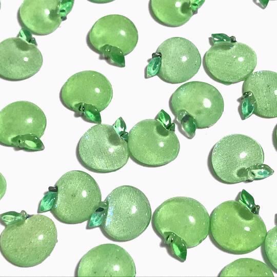 （8個セット）青りんご デコパーツ 10mm×9mm 青リンゴ グリーンアップル ネイル レジン パーツ 林檎 りんご リンゴ フルーツ 果物 アクリル 手芸パーツ ハンドメイド プラパーツ 色彩キューブのサムネイル