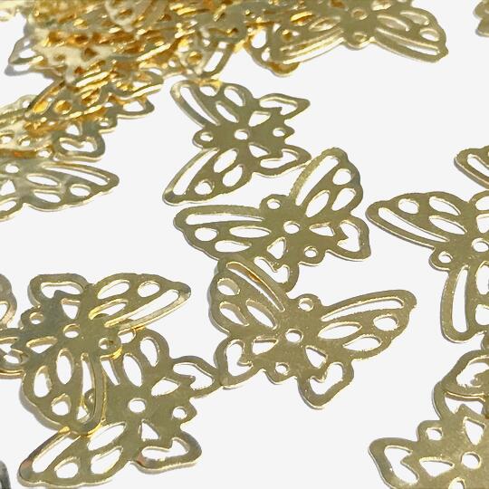 （8枚セット）蝶 メタルチャーム ゴールド 蝶々 ちょう バタフライ 透かし 和風 和柄 パーツ ハンドメイド アクセサリー