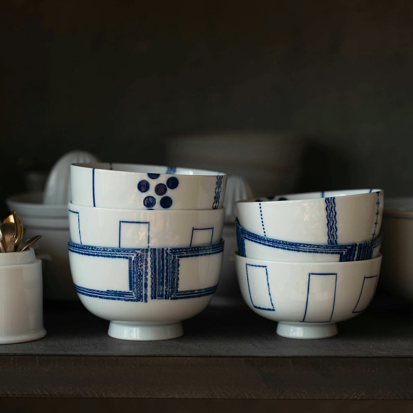 【未使用】東屋　茶碗大3枚、小2枚　あづまや　印判　カガミ　天草陶磁器 楽天市場】東屋 茶碗（キッチン用品・食器・調理器具）の通販