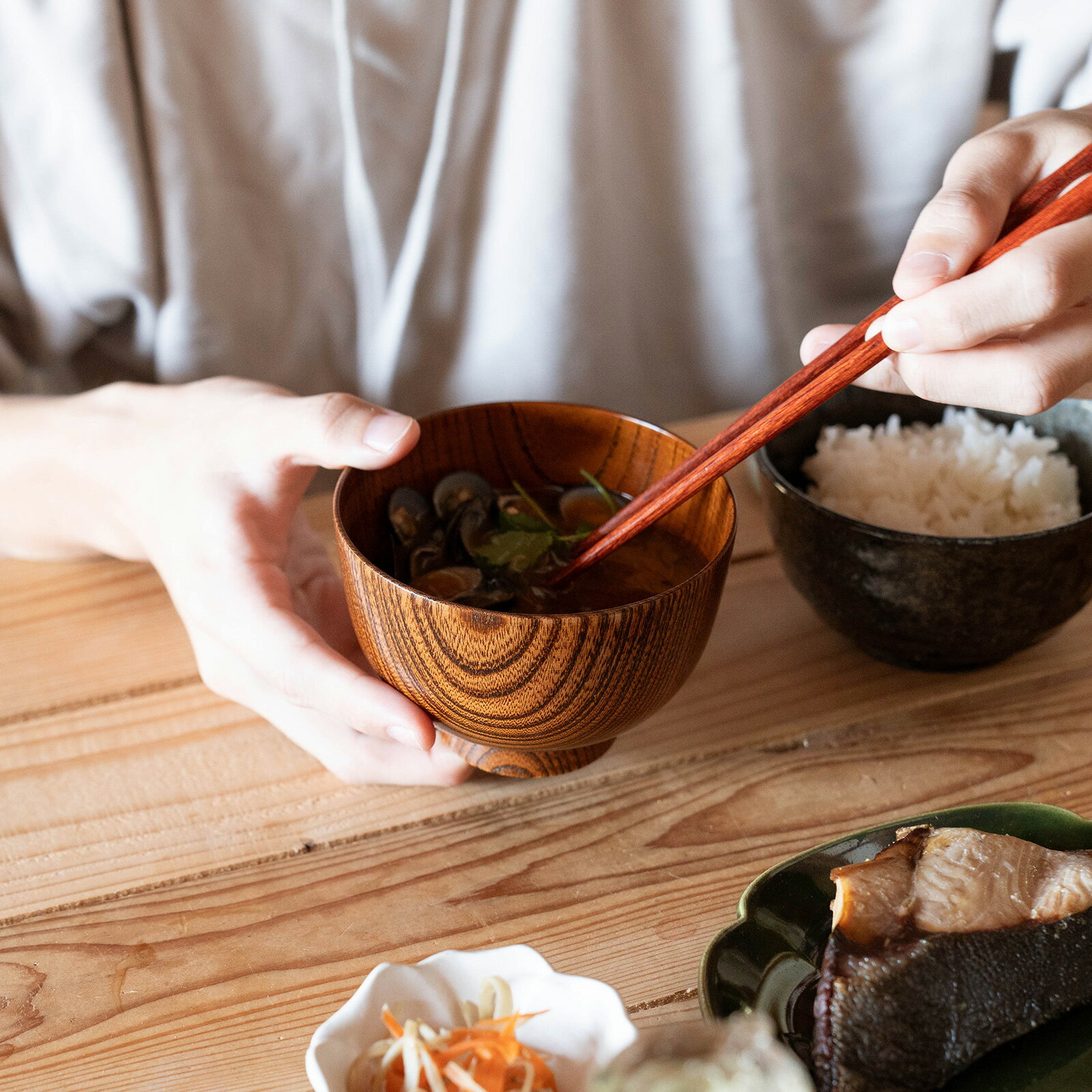 サブロク椀 汁椀 スープカップ お椀 木製 椀 白鷺木工 本漆 無地 SHIRASAGI 食器 器 皿 お皿 国産 日本製 天然木 欅 11cm 160cc 和食器 箱付き 洋食器 無地 かわいい シンプル 誕生日 ギフト 結婚祝い 新築祝い プレゼント ラッピング 宅配便指定