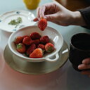 当店限定 器のイラストカードがもらえる STUDIO M スタジオエム Berry bowl ベリーボウル ベリーボール 陶器 磁器 コランダー ざる 陶器 日本製 新生活 シンプル かわいい おしゃれ 誕生日 ギフト 結婚祝い 新居祝い ラッピング対応 宅配便指定商品