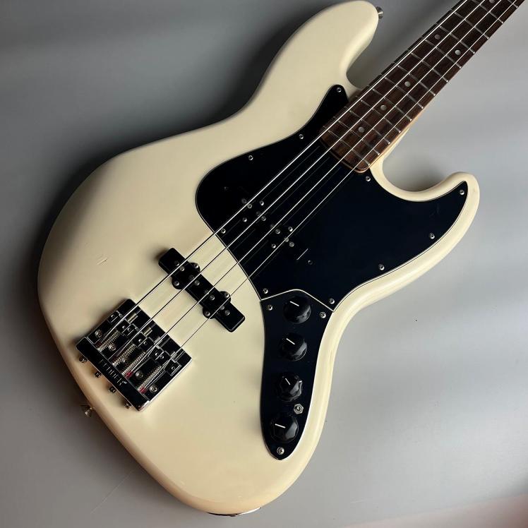 Fender（フェンダー）/Deluxe Active Jazz Bass Olympic White 【中古】【USED】エレクトリック・ベースJBタイプ【イオンモール熊本店】