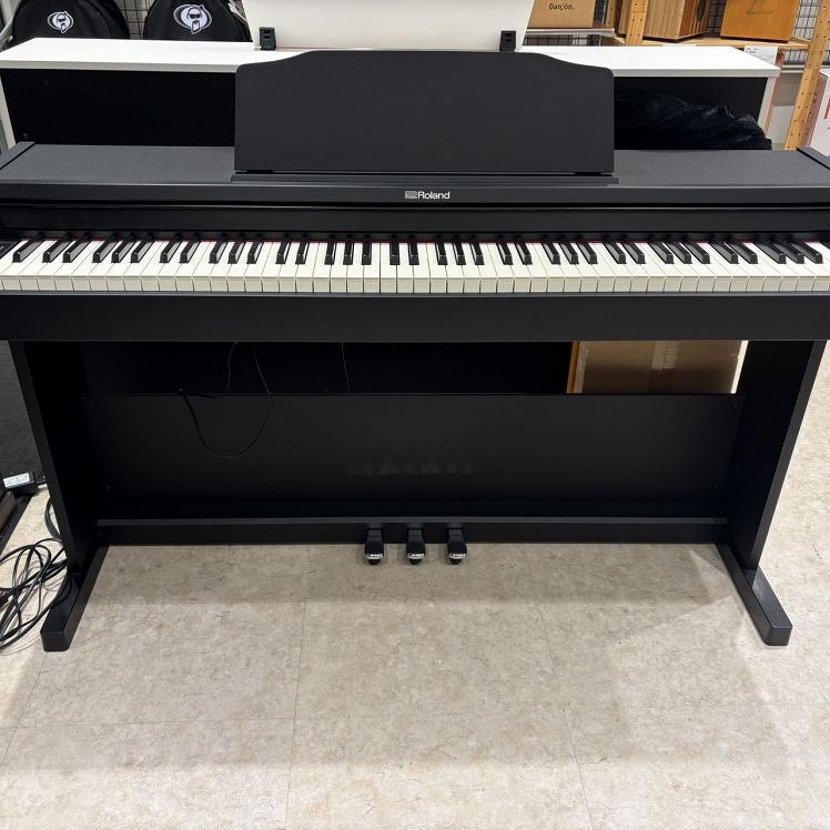 楽天市場】電子ピアノ 中古(ピアノ・キーボード|楽器・音響 楽天市場】電子ピアノ 中古(ピアノ・キーボード|楽器・音響