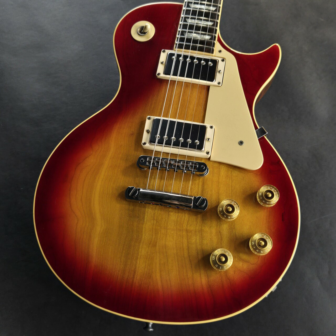 Rakuten - 【中古】Gibson（ギブソン）/ Les Paul Standard - Sunburst【1980年製】【現物画像】【USED】【イオンモール筑紫野店】(2500002435476)