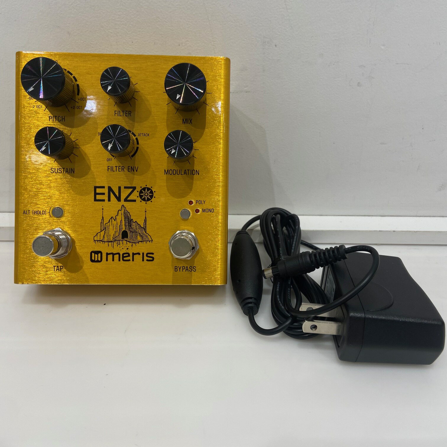 【中古】 meris Enzo マルチボイス・シンセサイザーペダル　ACアダプター付属 美品【USED】【COCOSA熊本店】(2500003218573)