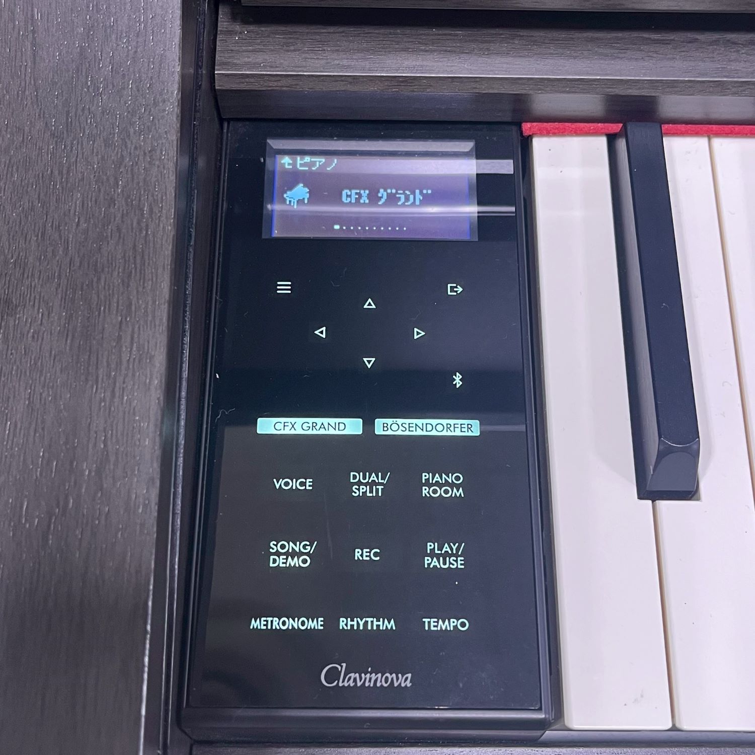 Clavinova CLP-775PE 黒鏡面艶出し