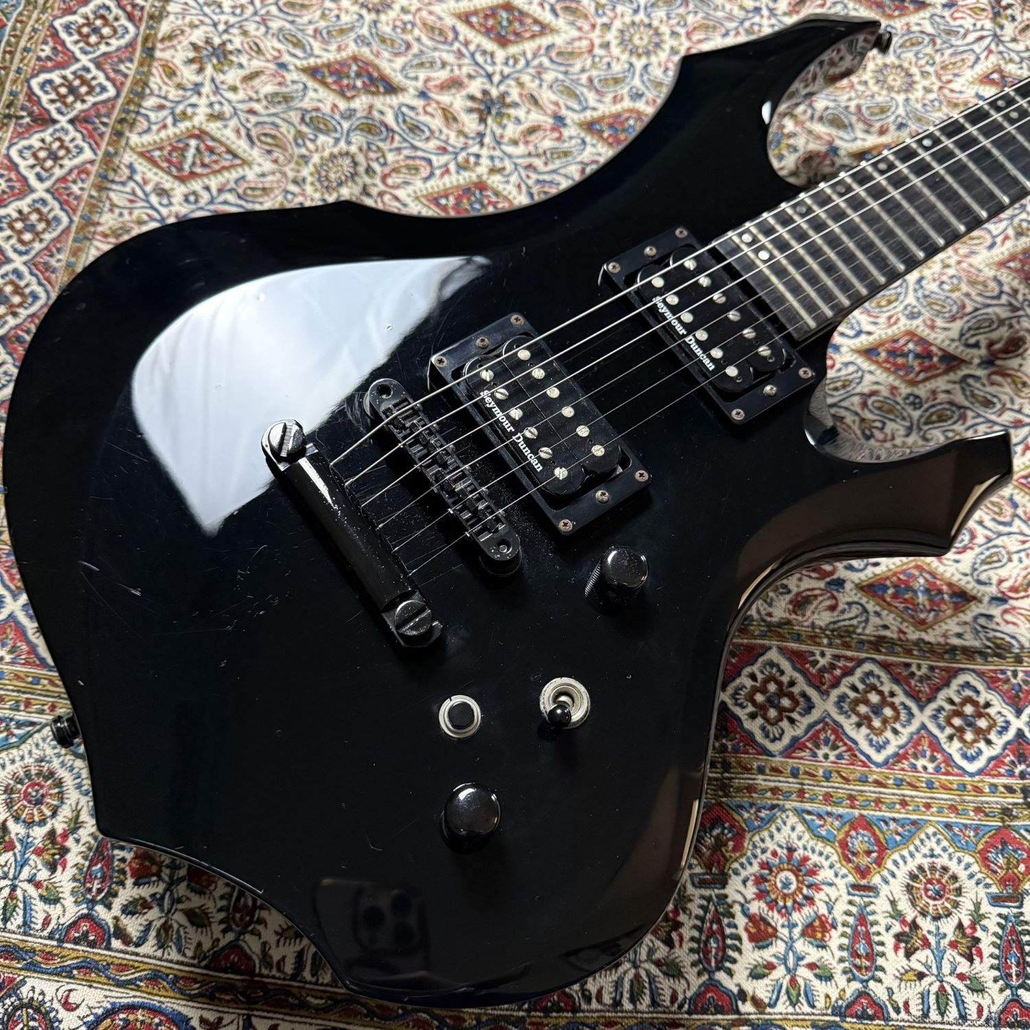 商品の詳細、状態などは【 イオンモール岡山店 】086-803-5880または『商品についてのお問合せ』ボタンよりお問合せ下さい。エレキギター / 国産 / 日本製打痕：複数個所有り汚れ：複数個所有り音出し：問題ございませんケース：画像の青色ソフトケースが付属いたします中古 / ESP FOREST-Gになります。●当サイトでは転売や営利目的としたご注文に関してはキャンセル対応をさせていただきます。●こちらの商品は店頭でも同時に販売しております。●店頭や他のサイトでの売却時には商品情報の削除は迅速な対応を心がけておりますが万が一ご注文後に売切れとなっておりました場合は誠に申し訳ありませんがご了承下さい。●商品によって調整等でお届けにお時間をいただく場合がございます。●当店ではお買い上げ明細書のお渡しは行っておりません。　ご希望の場合はご注文後、お問い合わせよりご連絡下さいませ。　メールにてPDF形式のものをお送りさせていただきます。