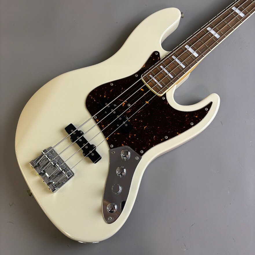 商品の詳細、状態などは【 そよら成田ニュータウン店 】0476-28-0511または『商品についてのお問合せ』ボタンよりお問合せ下さい。【付属品】純正ソフトケース【特徴】Made in Japan。シリーズ唯一のアクティブサーキット搭載モデル。アクティブとパッシブの切り替えも可能。スリムなボディと独自のネックジョイントにより、抜群の演奏性を発揮。アルダーボディにローズウッド指板、ブロックポジションのルックスが魅力です。多くのアーティストに支持され続ける、エレキベースのスタンダードなジャズベースモデル。指弾きはもちろんピック弾きからスラップ奏法まであらゆる奏法、幅広いジャンルで活躍します。●マスターボリュームプッシュ：PUパラレル配線（並列）プル：PUシリーズ配線（直列）●PUバランサー●アギュラーアクティブコントロール上段：トレブルEQ下段：ベースEQ●アクティブ/パッシブ切替パッシブ時はトーンオン【主な仕様】ボディ：アルダーネック：メイプル指板：ーズウッドフレット： サークル・フレッティング・システム（C.F.S.）　21Fペグ：GOTOH GB-11W/Cナット：牛骨フロントピックアップ：HBJ1/nリアピックアップ：HBJ1/bブリッジ：GOTOH 510SJ/CR【状態】ネック：まっすぐ弦高：4弦側 2.6mm 1弦側 2.3mm（12F上）トラスロッド：余裕ありフレット：7割電装系：問題なし重量：4.15kg状態：ボディエンドのサイド部に目立つ打痕が多数ございます【保証】6か月※保証は日本国内のみ有効●当サイトでは転売や営利目的としたご注文に関してはキャンセル対応をさせていただきます。●こちらの商品は店頭でも同時に販売しております。●店頭や他のサイトでの売却時には商品情報の削除は迅速な対応を心がけておりますが万が一ご注文後に売切れとなっておりました場合は誠に申し訳ありませんがご了承下さい。●商品によって調整等でお届けにお時間をいただく場合がございます。●当店ではお買い上げ明細書のお渡しは行っておりません。　ご希望の場合はご注文後、お問い合わせよりご連絡下さいませ。　メールにてPDF形式のものをお送りさせていただきます。