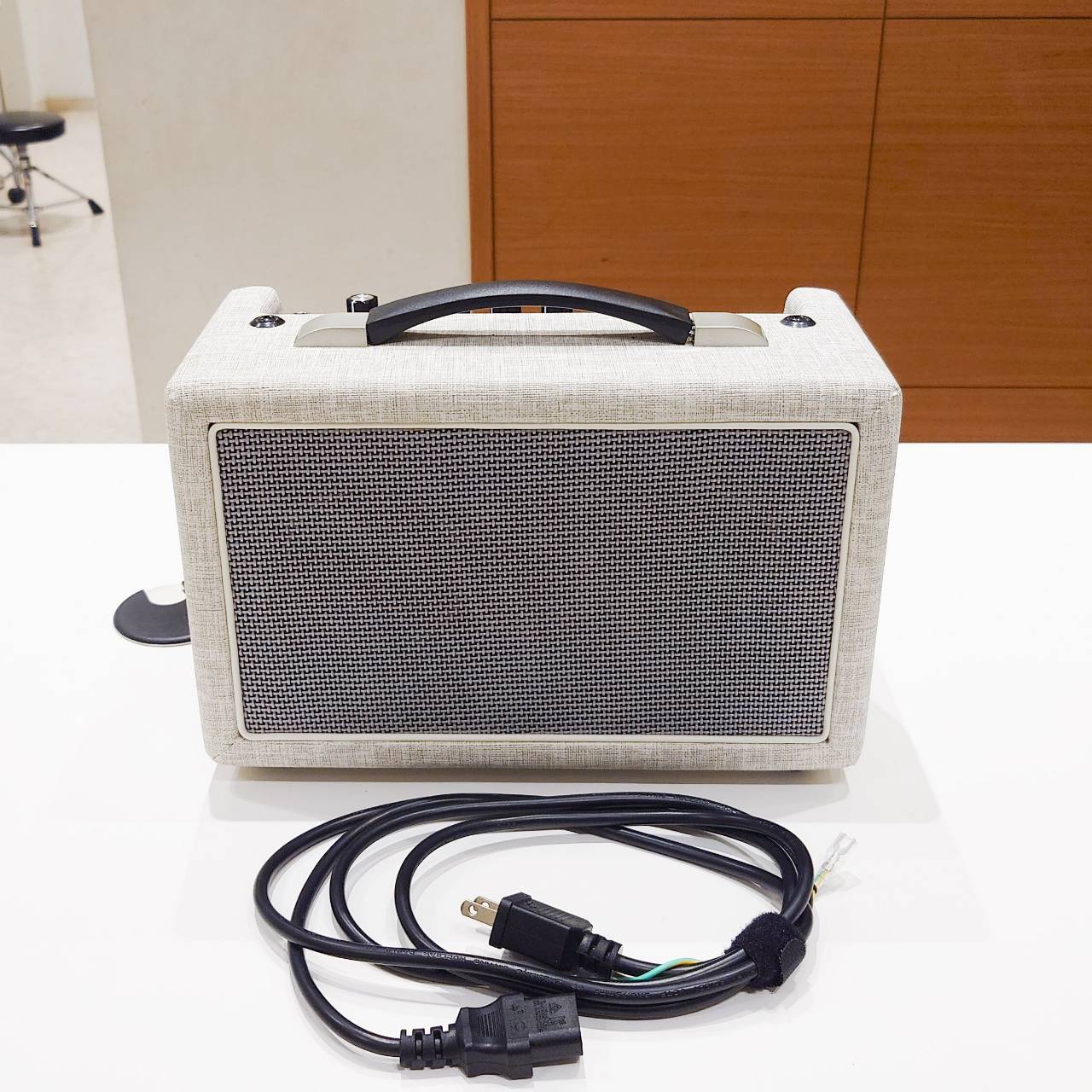 【中古】Louis(ルイス)/ 中古LGA-10 自宅練習用アンプ【USED】【イオンモール大高店】(2500002935440)