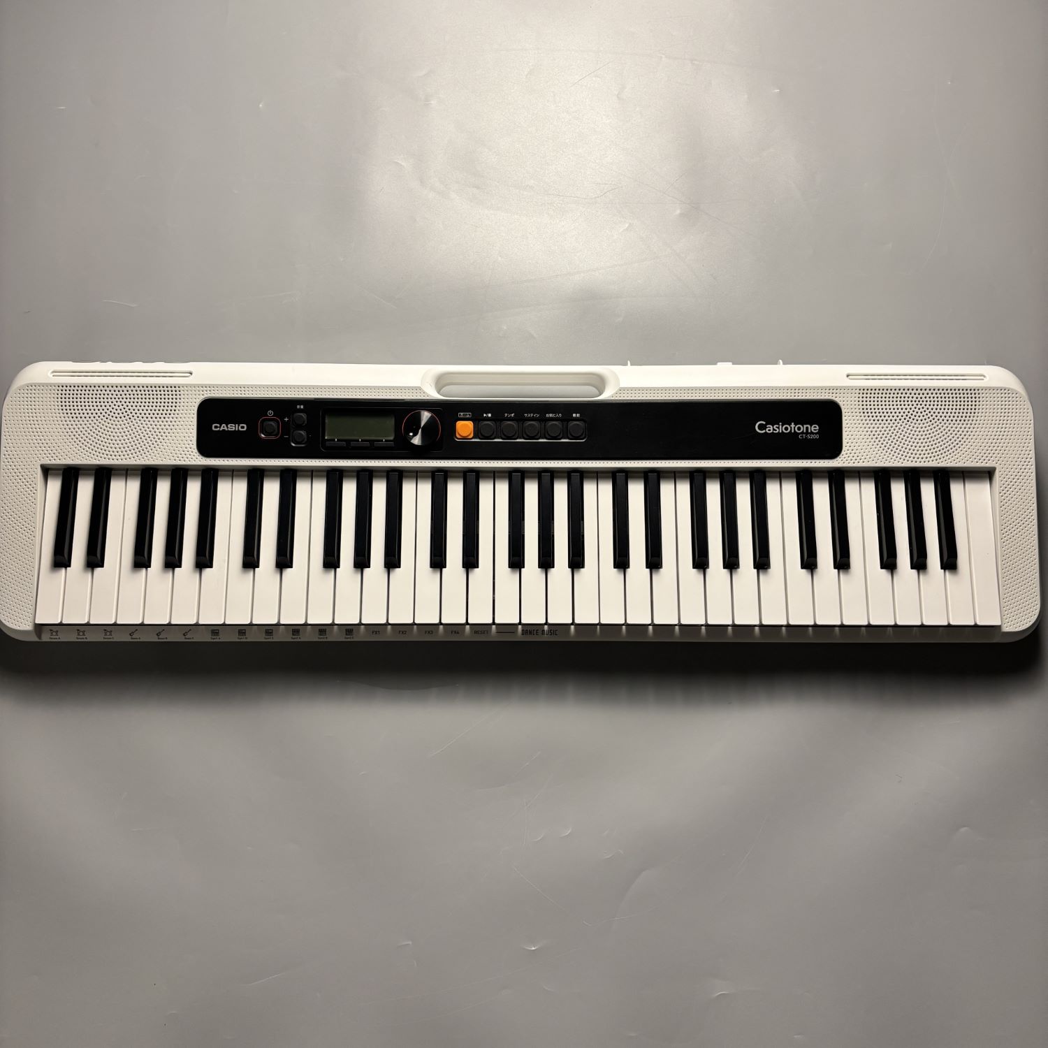 商品の詳細、状態などは【 イオンモール名取店 】022-381-1922または『商品についてのお問合せ』ボタンよりお問合せ下さい。ピアノ / キーボードこちらの商品は買取時動作チェックを行った商品です。チェック内容：電源が入る、音が鳴る、外装のキズ確認電源:問題なしサウンド:問題なし本体裏に傷や汚れが散見されます。配送時にはダンボールに丁寧に梱包しお届けいたします。●当サイトでは転売や営利目的としたご注文に関してはキャンセル対応をさせていただきます。●こちらの商品は店頭でも同時に販売しております。●店頭や他のサイトでの売却時には商品情報の削除は迅速な対応を心がけておりますが万が一ご注文後に売切れとなっておりました場合は誠に申し訳ありませんがご了承下さい。●商品によって調整等でお届けにお時間をいただく場合がございます。●当店ではお買い上げ明細書のお渡しは行っておりません。　ご希望の場合はご注文後、お問い合わせよりご連絡下さいませ。　メールにてPDF形式のものをお送りさせていただきます。