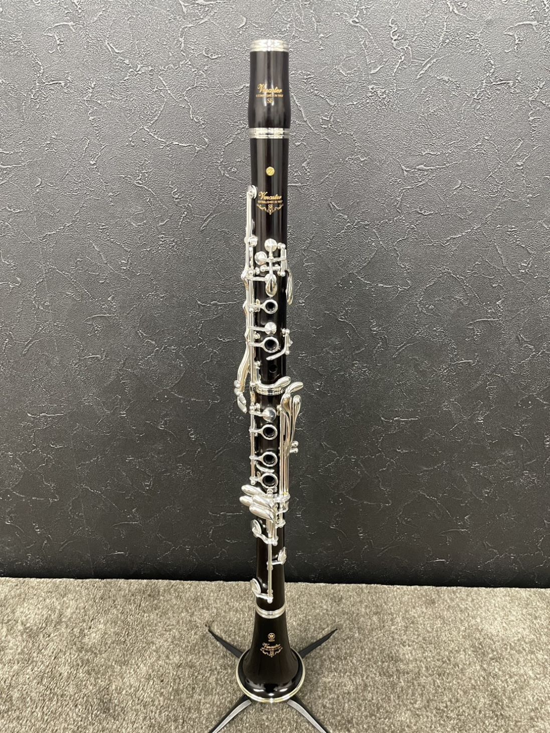 商品の詳細、状態などは【 川崎ルフロン店 】044-221-5261または『商品についてのお問合せ』ボタンよりお問合せ下さい。クラリネット / Aクラリネット / 木管【状態】傷等は少なく比較的きれいな状態です。【調整内容】全体調整磨きヤマハのA管クラリネットSEVmの中古品●当サイトでは転売や営利目的としたご注文に関してはキャンセル対応をさせていただきます。●こちらの商品は店頭でも同時に販売しております。●店頭や他のサイトでの売却時には商品情報の削除は迅速な対応を心がけておりますが万が一ご注文後に売切れとなっておりました場合は誠に申し訳ありませんがご了承下さい。●商品によって調整等でお届けにお時間をいただく場合がございます。●当店ではお買い上げ明細書のお渡しは行っておりません。　ご希望の場合はご注文後、お問い合わせよりご連絡下さいませ。　メールにてPDF形式のものをお送りさせていただきます。