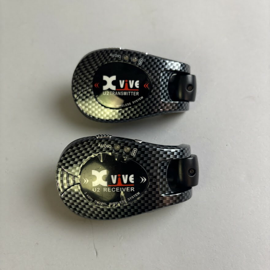商品の詳細、状態などは【 そよら成田ニュータウン店 】0476-28-0511または『商品についてのお問合せ』ボタンよりお問合せ下さい。PA / レコーディング機器 / ワイヤレスシステム / 楽器用ワイヤレスシステム【付属品】箱USBケーブル【特徴】レシーバーをアンプに、トランスミッターをギターやベースのジャックにそれぞれ差し込むだけ。超簡単ワイヤレス。【状態】動作問題なし【保証】1カ月●当サイトでは転売や営利目的としたご注文に関してはキャンセル対応をさせていただきます。●こちらの商品は店頭でも同時に販売しております。●店頭や他のサイトでの売却時には商品情報の削除は迅速な対応を心がけておりますが万が一ご注文後に売切れとなっておりました場合は誠に申し訳ありませんがご了承下さい。●商品によって調整等でお届けにお時間をいただく場合がございます。●当店ではお買い上げ明細書のお渡しは行っておりません。　ご希望の場合はご注文後、お問い合わせよりご連絡下さいませ。　メールにてPDF形式のものをお送りさせていただきます。